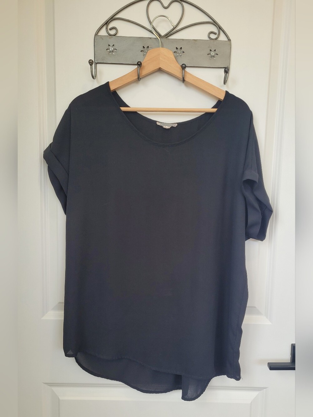 Pleione Black Short Sleeve Rounded Neck Blouse